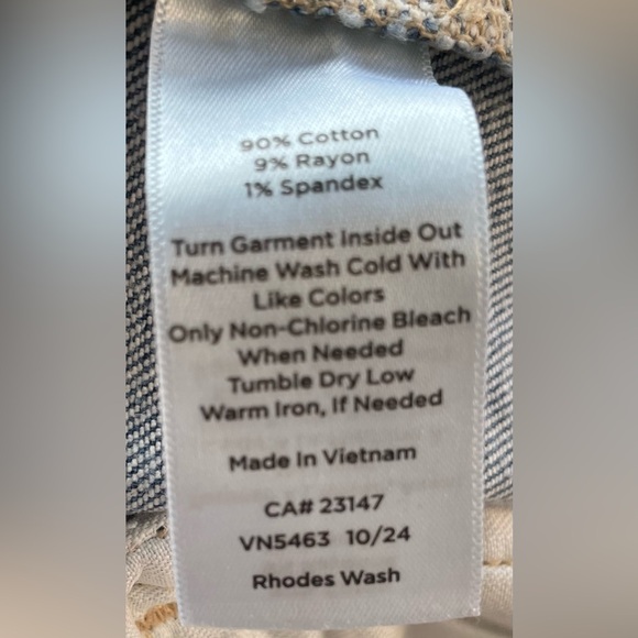 Talbots light wash stretchy cropped wide leg ankle jeans, front pockets; size 6 - Picture 7 of 8